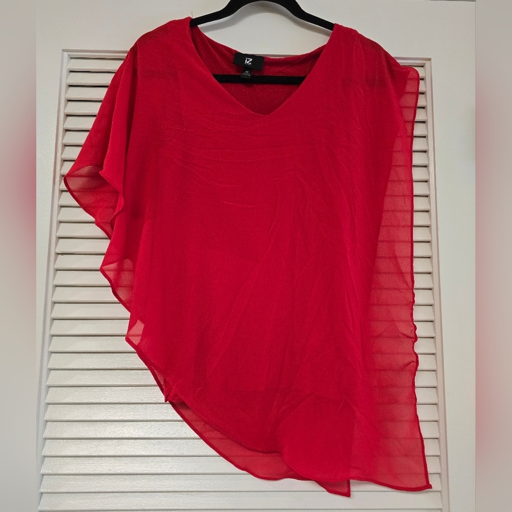 Iz Byer - Red Lightweight Asymmetrical Sheer Short-Sleeve Flowy Top